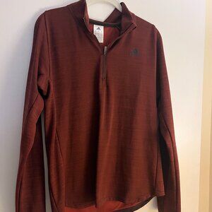 Adidas Men's M Half-Zip Pull Over - in excellent condition!